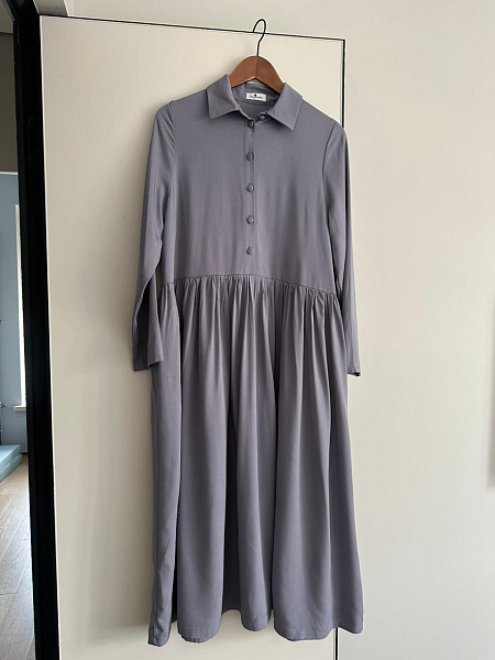 Грейс -  серое платье из вискозы